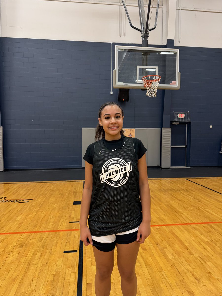 FallPremier's tweet photo. 🚨Game Final🚨

Notre Dame - 56pts
Louisville - 53pts

Notre Dame:
• Alana Hardiman - 14pts
• Bailey Nelson - 13pts
• Maliya Lofton - 10pts

Louisville:
• @AnnieOlson22 - 12pts
• @Norah_Lytle - 11pts

#BePremier https://t.co/kzRjZ0KJQk