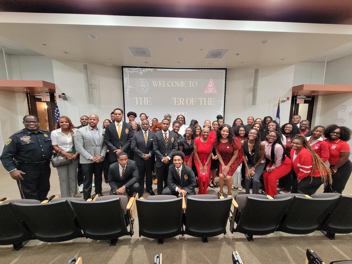 RepLSimmons's tweet photo. Honored to join TSU’s Delta Gamma Chapter of Delta Sigma Theta and Delta Theta Chapter of Alpha Phi Alpha for “Hour of Power: The Power of the Vote.” Grateful for the opportunity to talk with students about civic engagement, advocacy, leadership, and using their voice. 🗳️ https://t.co/O4UgGH3Y68