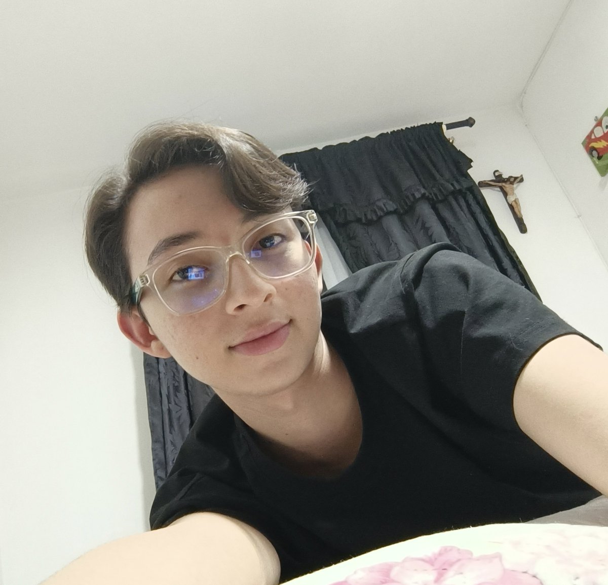 estrivpiz's tweet photo. la cara // el 🍑

#twink #Medellín https://t.co/bLo6lmPnHi