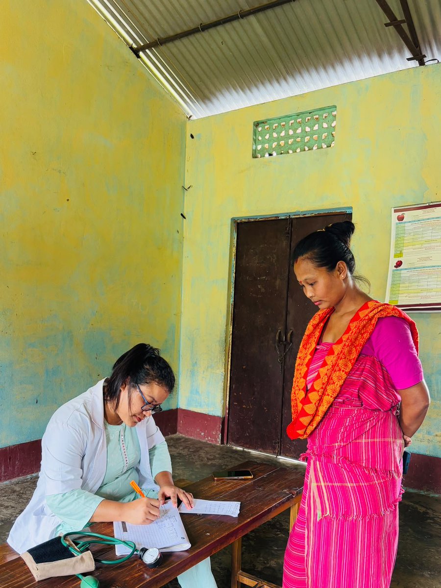 NHMSonitpur's tweet photo. Bringing Healthcare Closer to the Communityb at Adalbari Ainajuli B (FRC) under Dhekiajuli BPHC by MMU team.The camp provided general health check-ups,health screening, medical consultations and health education
@MoHFW_INDIA @TheAshokSinghal @nhm_assam @DCSonitpur @diprosonitpur https://t.co/L3qlTJteSL