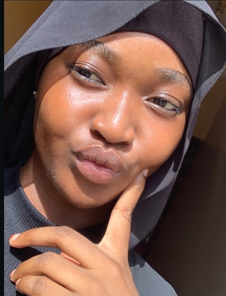 Atikaaa9y's tweet photo. I need a poor boyfriend any One?💔 https://t.co/AeFjHJ9k29