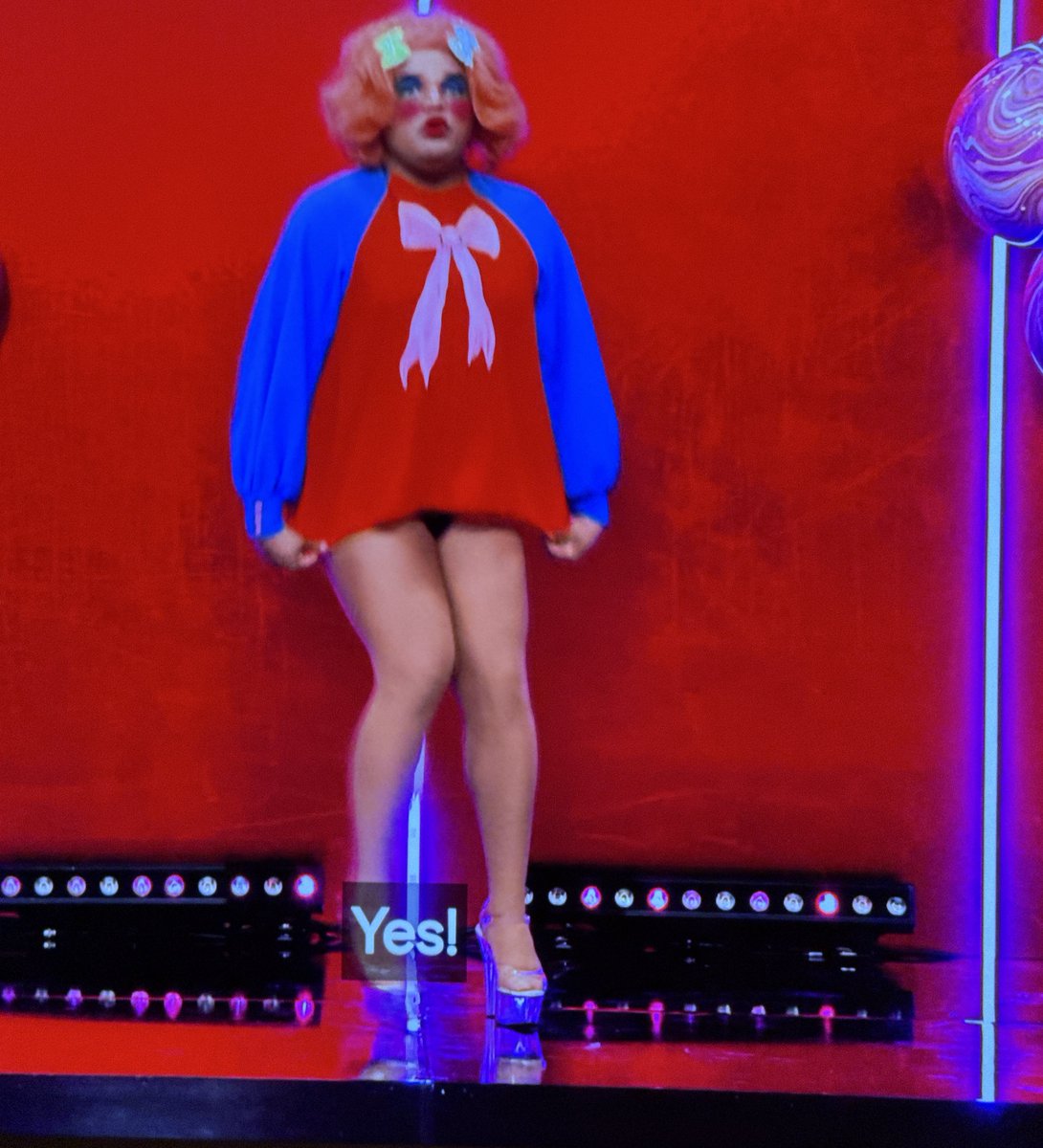 Peteyville's tweet photo. Rewatching Season 13 and you can’t tell me @TheKandyMuse didn’t inspire Die With a Smile https://t.co/hhglIoWnnA