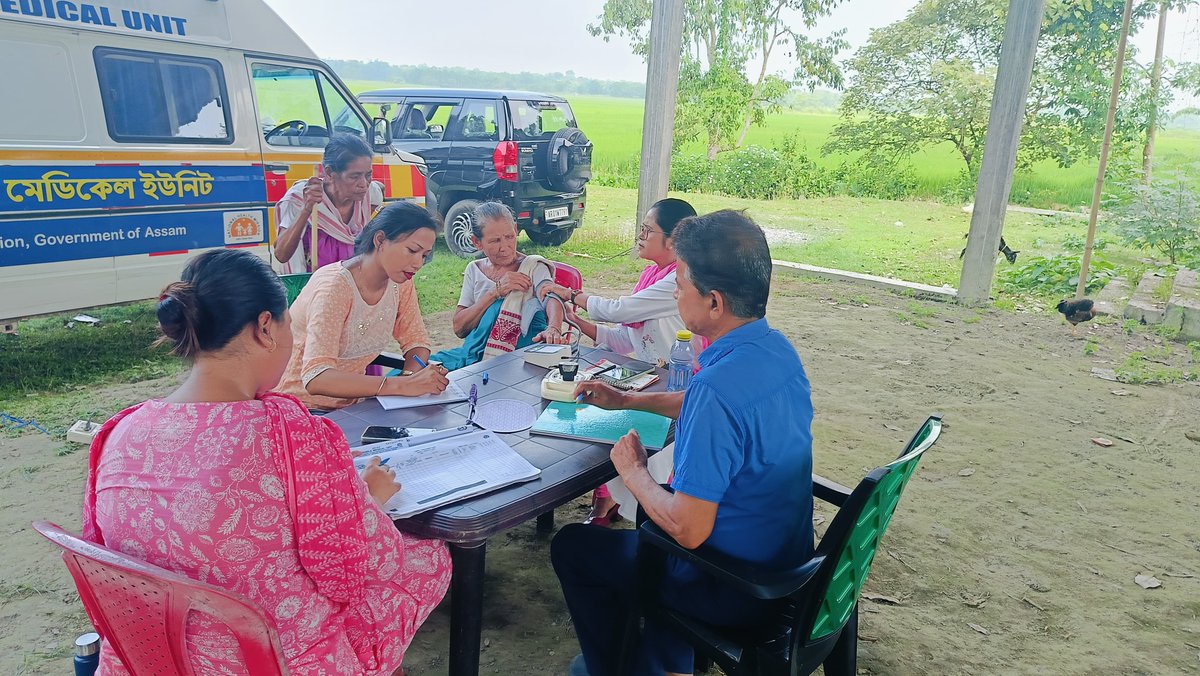 NHMSonitpur's tweet photo. Bringing Healthcare Closer to the Community at Bogapani gaon under Bihaguri BPHC by MMU team

The camp provided general health check-ups, health screening, medical consultations, necessary treatment, and health education. 
@MoHFW_INDIA @nhm_assam @TheAshokSinghal @DCSonitpur https://t.co/ofvfsa8X9i