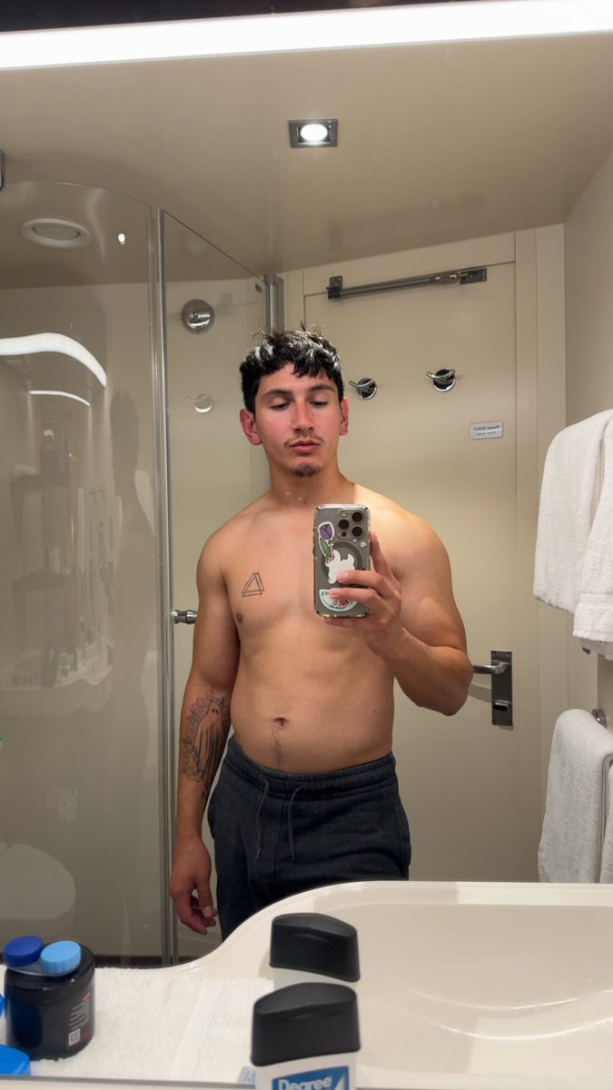 xSamuelAndrews's tweet photo. I don’t gaf anymore https://t.co/fLWr5uXcYi