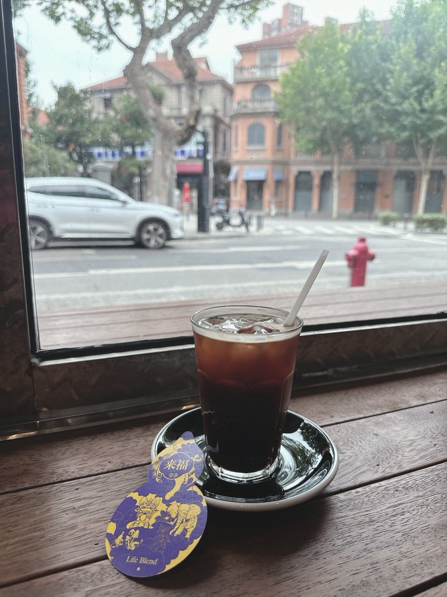AddisonAlcqprf's tweet photo. Café con leche y sol en la esquina, las mejores vistas de la ciudad. https://t.co/TaMdDEdxDA