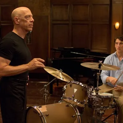 notdevid's tweet photo. Between the ages of 17 and 20 I tried very hard to become a jazz bassist. 

I quite literally lived the movie Whiplash, including (almost) flipping over my car once, when late to rehearsal. 

I owe much of what is unique about me to this period of my life. 

It's also a part of my life I rarely ever talk about, and I haven't really touched a bass since that time. 

14 years later I am still not sure I've fully processed those experiences.