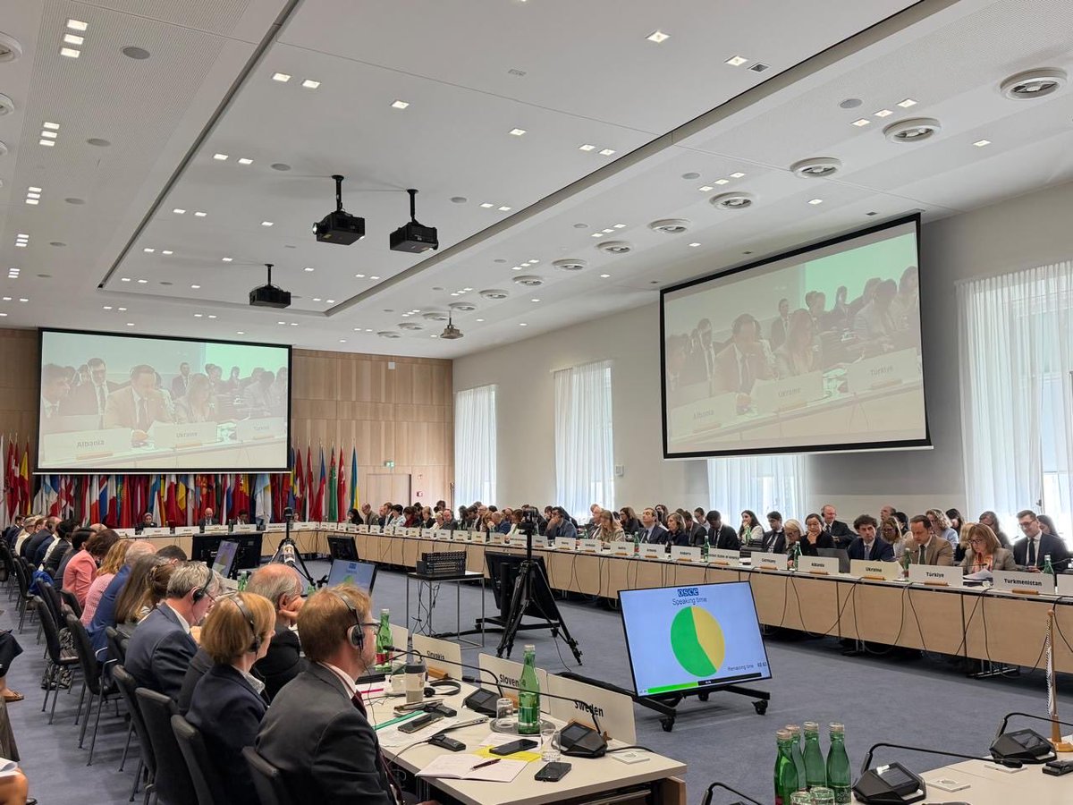 andrii_sybiha's tweet photo. Today, at Ukraine’s demand, the @OSCE Permanent Council urgently addressed the catastrophic humanitarian situation in the temporarily occupied city of Oleshky.

The message from the international community to Russia was clear: it must provide full, safe and unhindered access for international organizations to Oleshky and ensure that civilians immediately receive food, medicine and a safe way out. The aggressor state cannot and shouldn’t hold civilians hostage any longer. 

The delegation of Ukraine has also debunked Moscow’s lies and war propaganda regarding the real cause of the human suffering in Oleshky. 

I am grateful to the Swiss @OSCE Chairpersonship and all participating States that clearly condemned Russia’s actions. I am also grateful to @osce_odihr for documenting Russian crimes and contributing to keep situation in Oleshky high on the international agenda. 

Now, political calls must be translated into practical steps: securing full and immediate humanitarian access, increasing pressure on the aggressor, and ensuring accountability for those who deliberately created this man-made disaster.