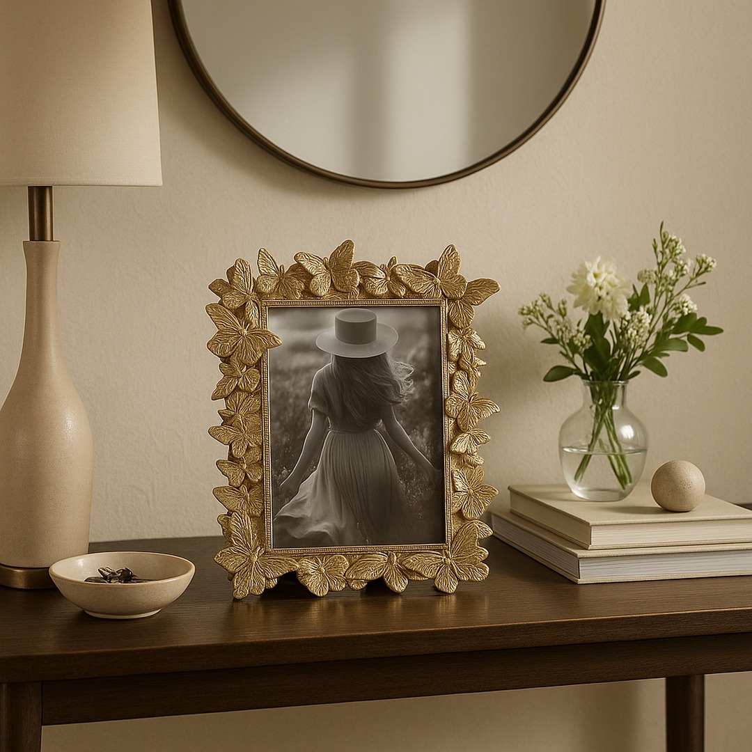danieljdevries's tweet photo. Everything is digital, but people still like frames and bookends on their shelves and tables.

Today's Sagebrook Home frames and bookends make the case for physical. The 5x7 gold In Bloom frame brings butterfly sculpture to a shelf, the 4x6 Petals frame carries blue and white florals, and two sets of marble bookends, one with white orbs and one with wood and brass, give a row of books something worth leaning on.

Phones hold the photos and tablets hold the books, yet shelves and tables still call for something real, and frames and bookends remain a strong business for us. We are providing site-ready photography with each piece, so it can go live quickly on your ecommerce site and social, and show up across online search, omnichannel, and AI-driven discovery. The picture makes the first sale.

#WholesaleDecor #SagebrookHome