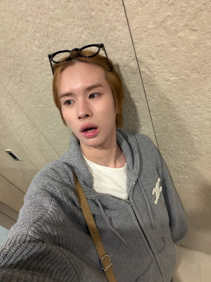 notyournoahs's tweet photo. ⠀ 

ㅤ✎「  #2GETHER47   」
⤹  💬  ；𝒇𝒓𝒐𝒎 𝗡𝗢𝗔𝗛 🐤

기대했던 생일 케이크는 어디 가고 눈떠보니 옥수수 파티 중 🌽😭 마미가 오늘 내 생일이니까 옥수수나 먹으래. 실화냐?

( @OFCTWG @NATIONFFICIAL ) 
⠀ https://t.co/lSnwHeGl5H