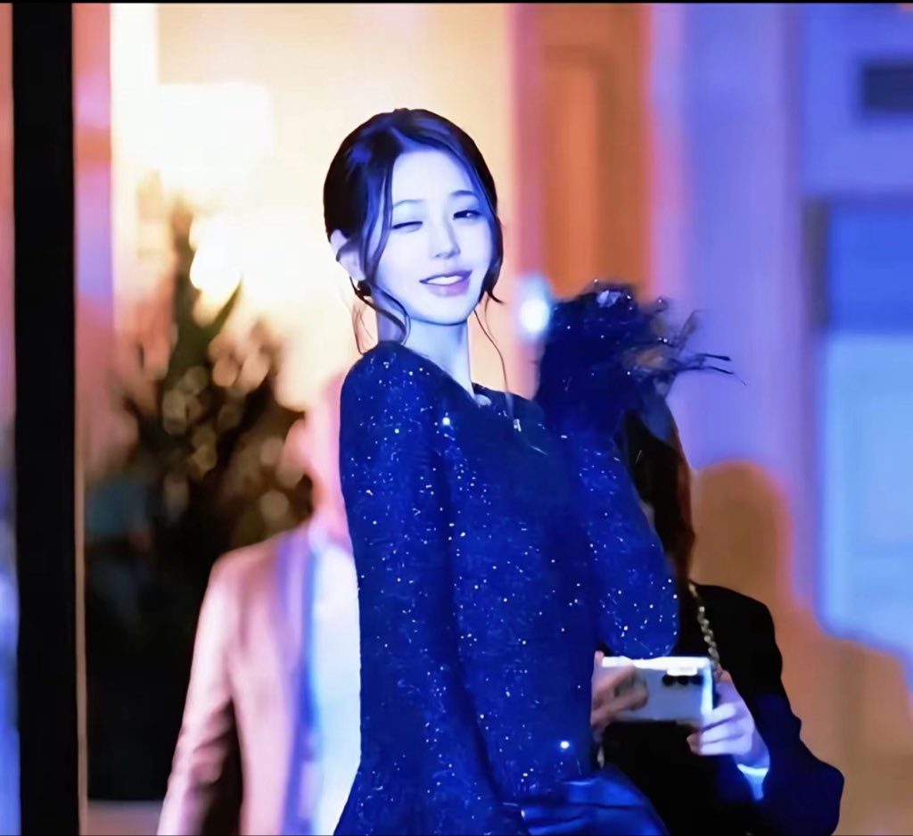 tilynwon's tweet photo. Envy me, haters. Jealousy will never turn you into me.

WONYOUNG IN DIOR #WonyoungDiorSummer27 #JANGWONYOUNG #WONYOUNG #DiorSummer27 @Dior https://t.co/CjDCPMnSRV