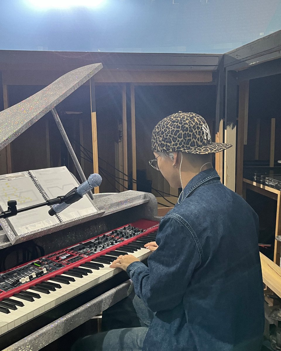 BehindTaemin's tweet photo. #태민 #TAEMIN
#TAEMIN_LiMiNaL https://t.co/JQCkr9grt9