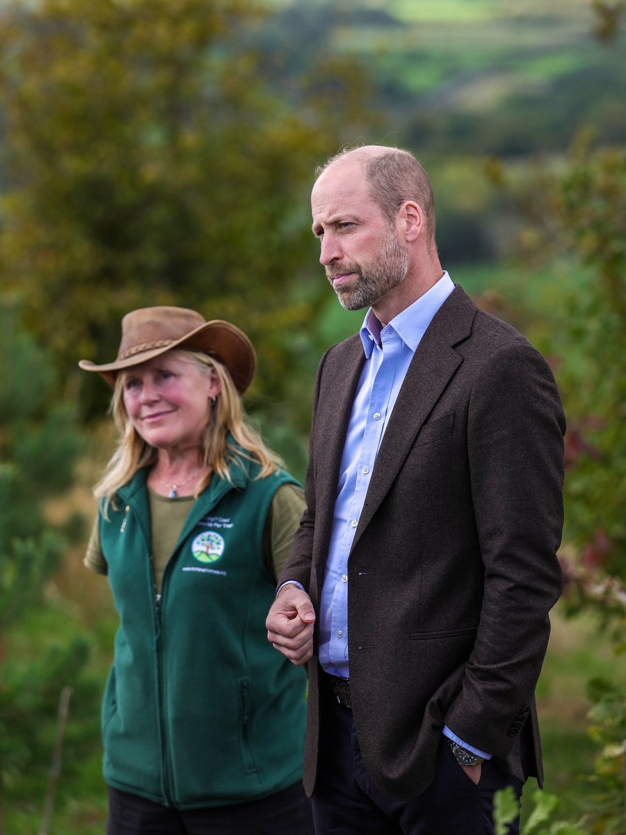 ChristinsQueens's tweet photo. The Prince of Wales during a visit to the White Castle Farm, a community based environmental charity in South Wales, which works to restore native woodland and recognise its powerful potential to support sustainable solutions to reduce flooding risks.

📸 Andrew Parsons // Kensington Palace