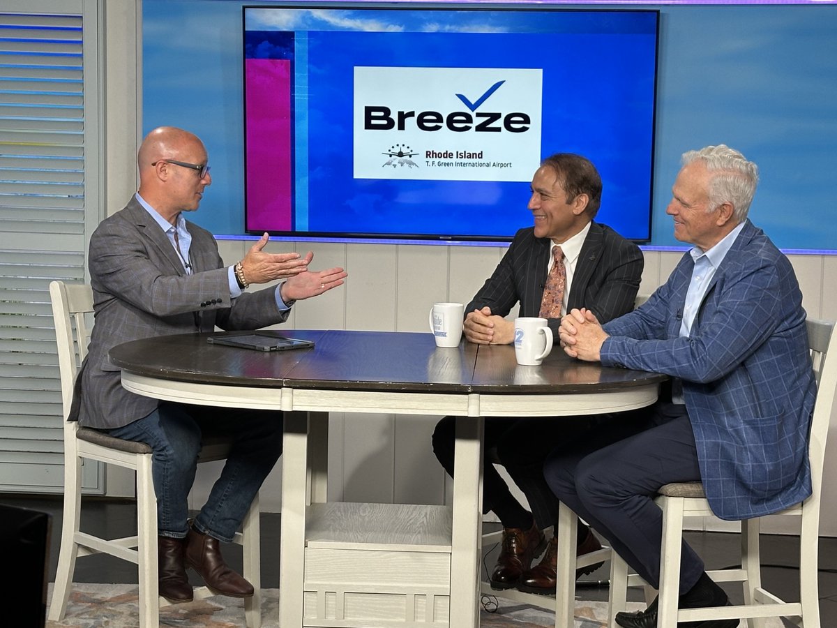 IFlyRhodeIsland's tweet photo. Did you catch @BreezeAirways Founder &amp; CEO, David Neeleman and RIAC President &amp; CEO, Iftikhar Ahmad on @TheRhodeShow? ✈️ #FlyRI #BreezeAirways

See more at https://t.co/OHc0NAQhET https://t.co/tDl5WqLo8v