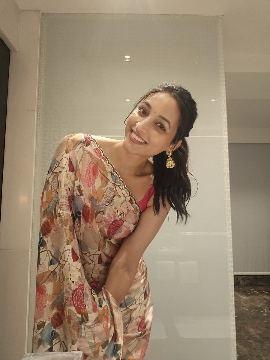 SrinidhiShetty7's tweet photo. Coming soon.. with #AadarshaKutumbam #AK47 🏡✨️ on Oct 9th 🫠 https://t.co/XmUT7qHga9