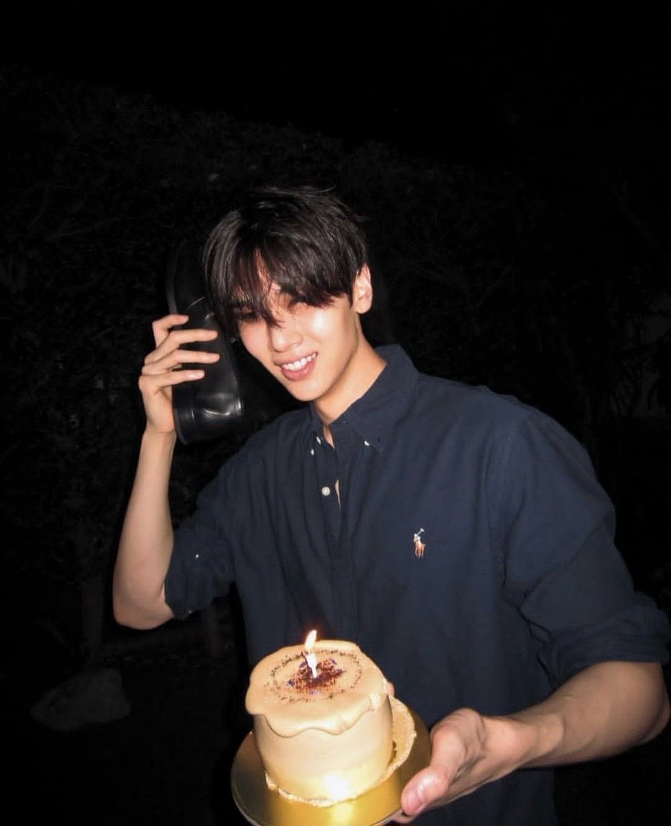 JDunkieboo's tweet photo. taken by joong archen ♥︎ https://t.co/ESXBWja6vW