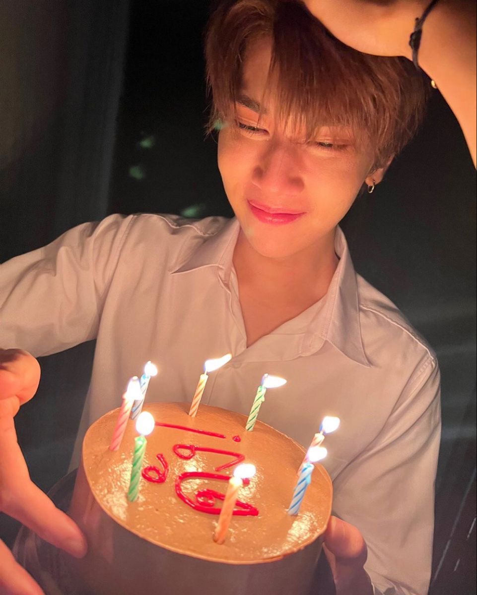 JDunkieboo's tweet photo. taken by joong archen ♥︎ https://t.co/ESXBWja6vW