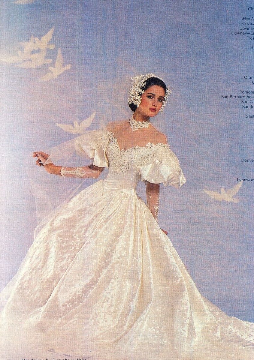 bloodstorming's tweet photo. brides magazine, 1970’s https://t.co/FSE43UZvPE