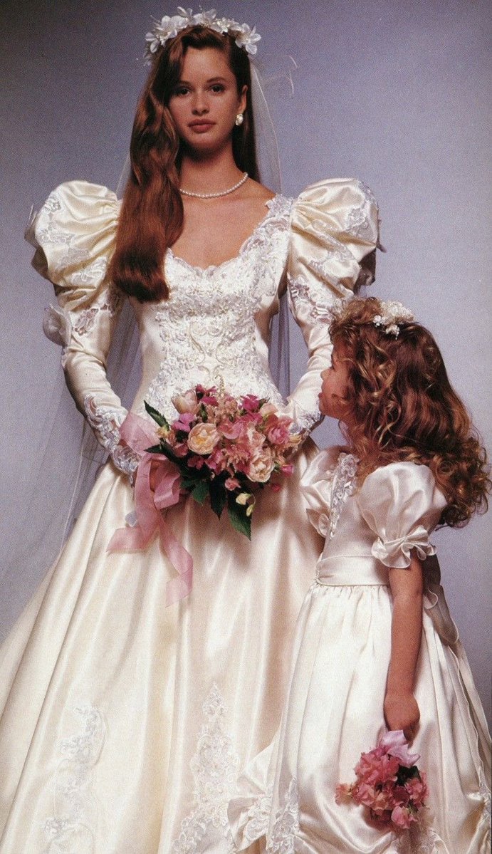bloodstorming's tweet photo. brides magazine, 1970’s https://t.co/FSE43UZvPE