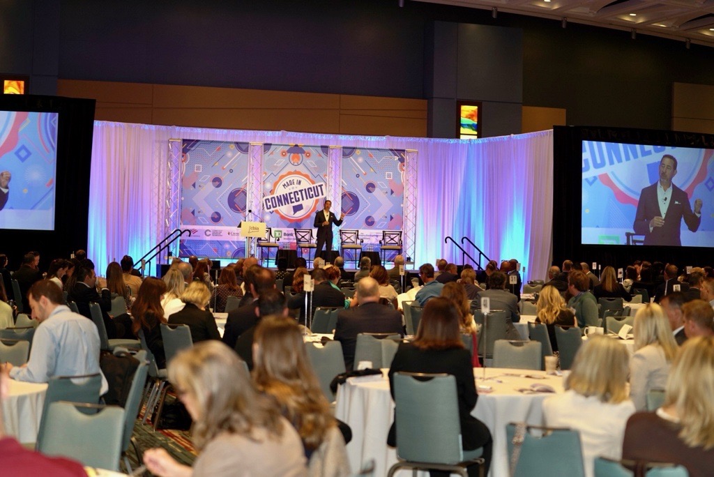 CBIANews's tweet photo. “Today is about celebrating the state’s long legacy of innovation and ingenuity and exploring new ways and best practices for strengthening and growing #Connecticut #manufacturing,” @ChrisDipentima  welcomes a crowd of 600 to the Made in Connecticut: 2026 Manufacturing Summit. https://t.co/qxXDpPqseE