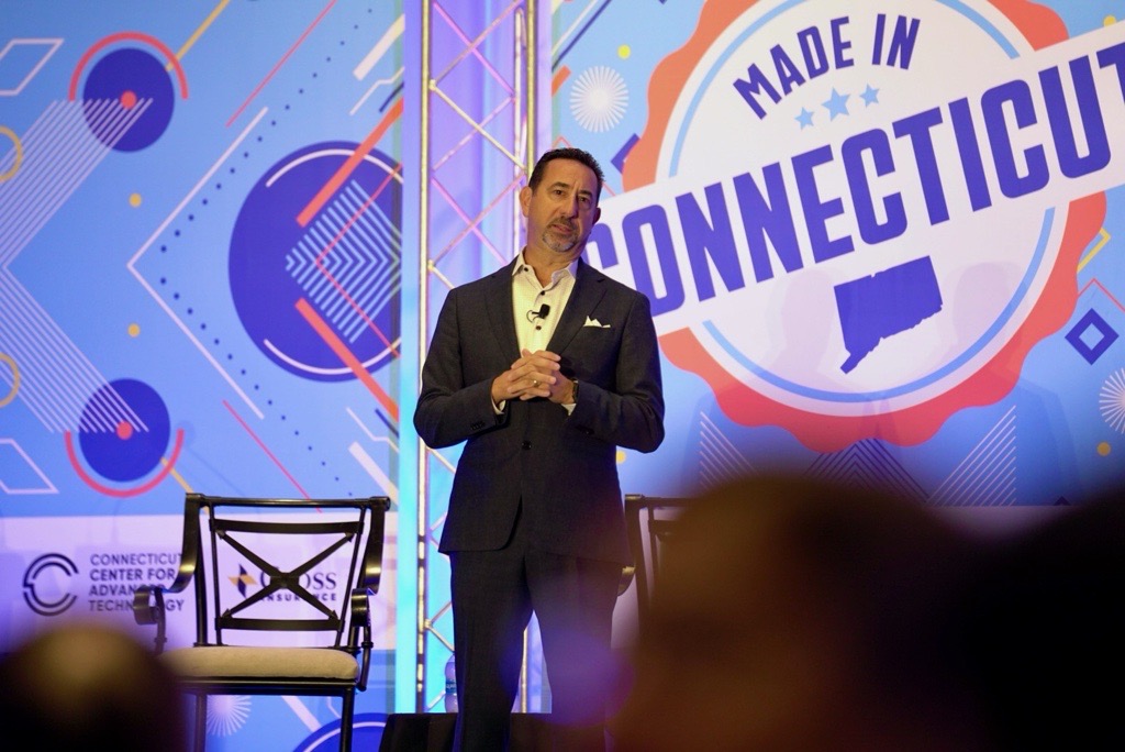 CBIANews's tweet photo. “Today is about celebrating the state’s long legacy of innovation and ingenuity and exploring new ways and best practices for strengthening and growing #Connecticut #manufacturing,” @ChrisDipentima  welcomes a crowd of 600 to the Made in Connecticut: 2026 Manufacturing Summit. https://t.co/qxXDpPqseE