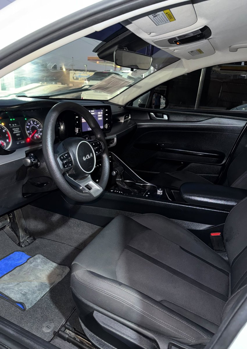 dx_autos's tweet photo. 2023 KIA K5 LXS
1.6L Turbocharged
8 speed automatic
61,000 miles
Push to start
8.0 inch touchscreen infotainment
Apple car play &amp; android auto
Reverse camera
Drivers assistance

Price: GHC 335,000
Slightly Negotiable

WhatsApp/Call: 0550256731
https://t.co/dXnlb0yndK https://t.co/ZMNiRMrnDM