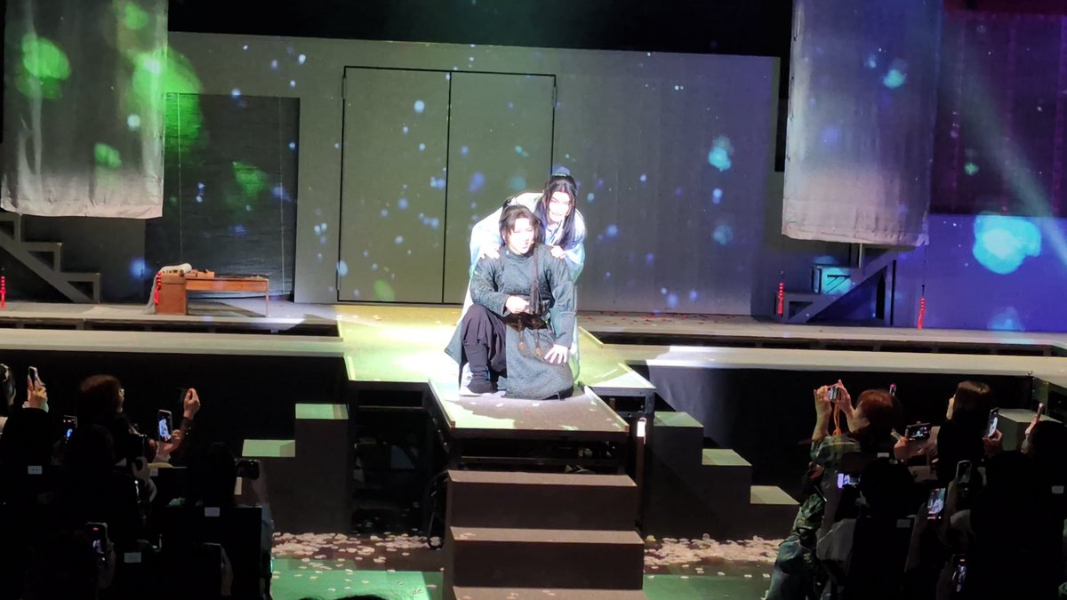 saniwa1043's tweet photo. #夢微之
拡樹くんが朝臣の声！　ということで行ってきました。
オープニングで物語に引きこむ語り。相変わらずいいお声でしたわ✨️
白居易と元稹（微之���との深い絆の物語。良いことも悪いことも支え合って生きた友情、老年に微之を思う白居易に思わず涙しちゃった🥹
ゲ謎長田転生！歌うまです。 https://t.co/QTTugxBraN