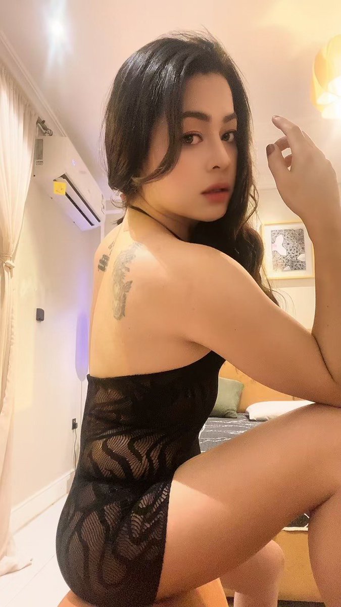 ciolva's tweet photo. #ladyboy_both_in_jeddah 
#ladyboy_in_jeddah
#jeddah_ladyboy
#ladyboy_saudi 
🐫🌴#ladyboy_saudi 🇸🇦 https://t.co/U2OXA5iXRo