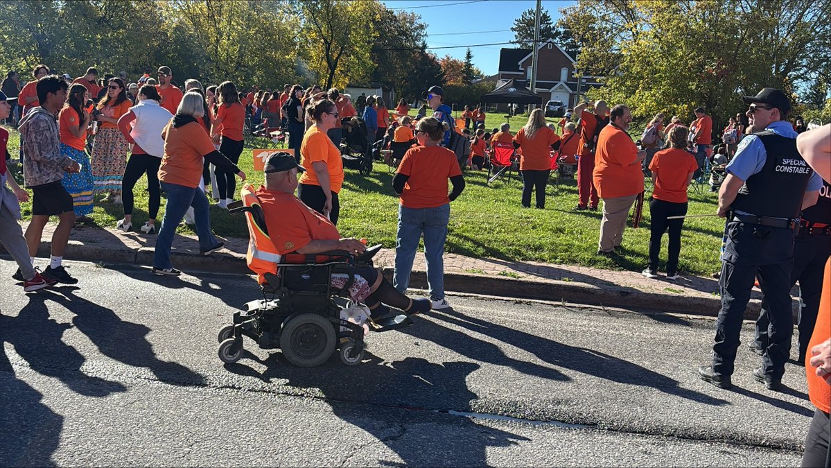 NexGoldMining's tweet photo. 🧡 Our #Goliath Gold Complex team in Dryden came together for Orange Shirt Day and the National Day for Truth and Reconciliation.

We continue to listen, learn and reflect.

#OrangeShirtDay #EveryChildMatters #NexGold https://t.co/89F7oDrF3x
