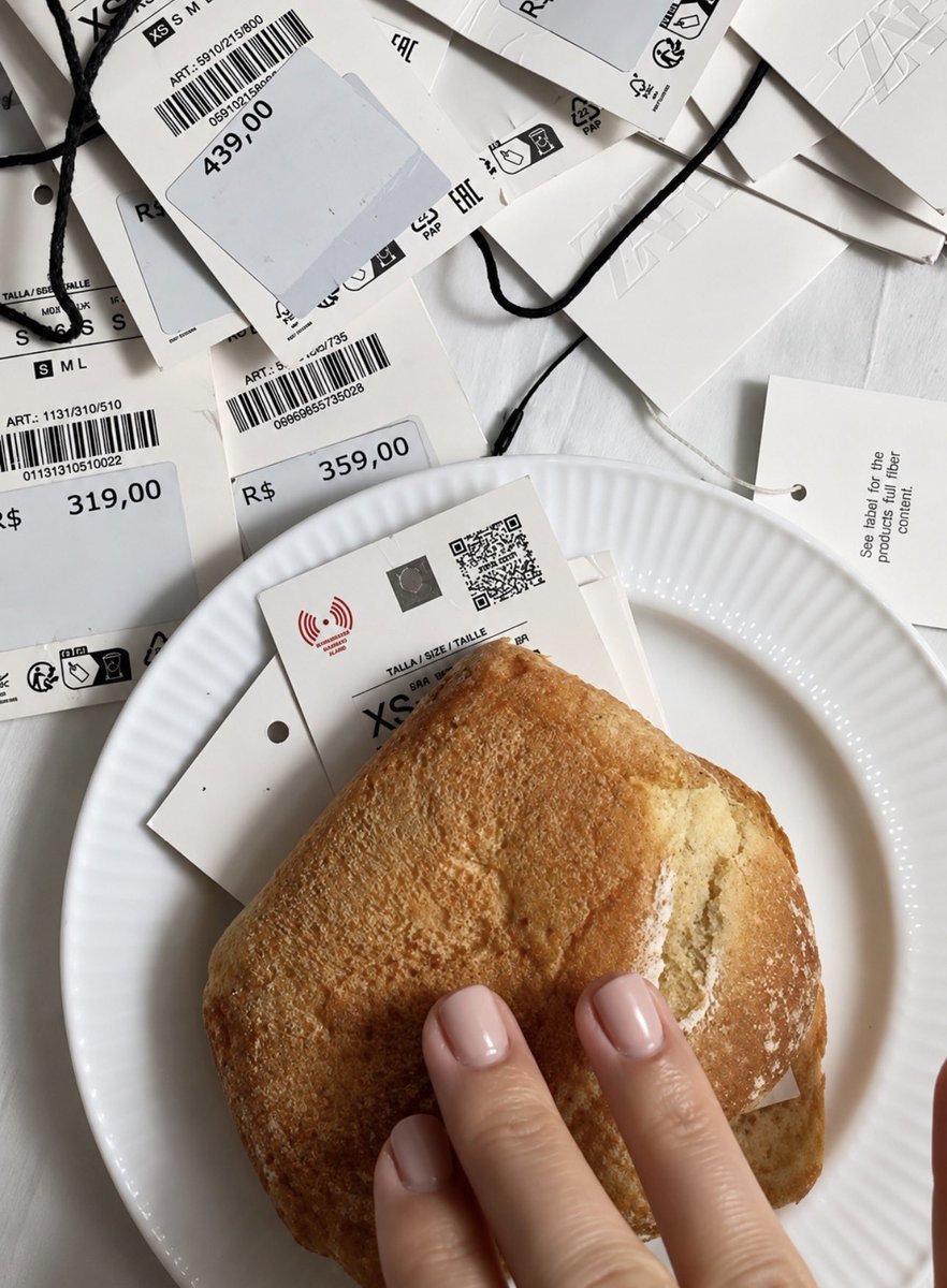 l0stinhorbit's tweet photo. se continuo a spendere i soldi in shopping questo è quello che mangerò per il resto del mese: https://t.co/TJi6asCZGY