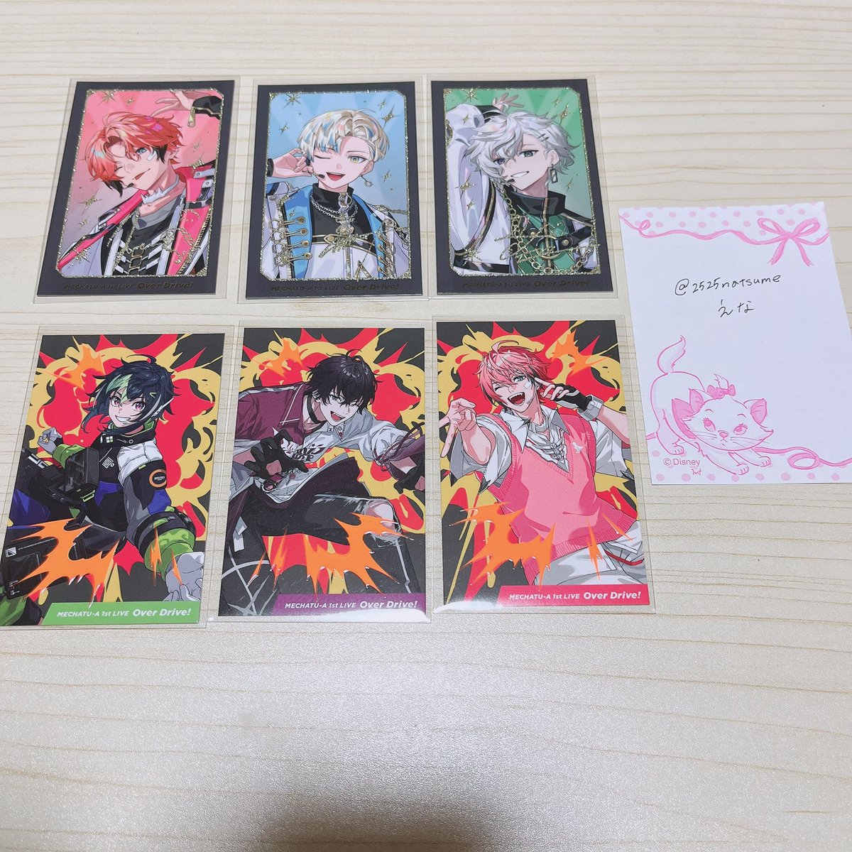 2525natsume's tweet photo. 【交換】にじさんじ MECHATU-A 1st LIVE Over Drive! ランダムカード

N⇔N  R⇔Rでの交換

【譲】1枚目

【求】 2枚目💖＞❤️(友人分)

郵送での交換希望。
検索よりお声掛けください。

💖NRをまとめての方を優先します。 https://t.co/0YqTyPXs4e