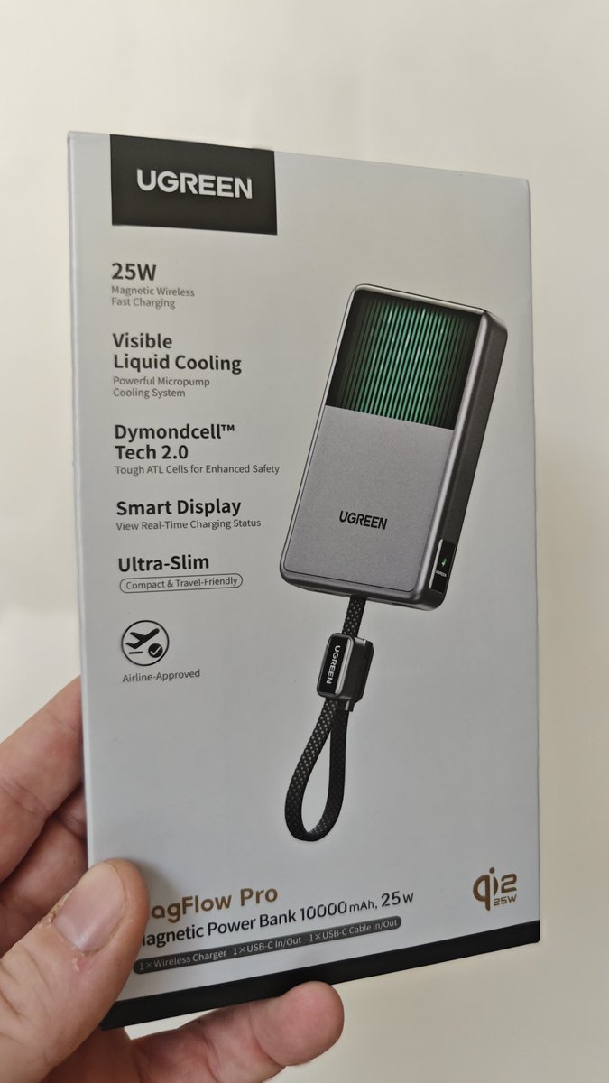 Mugen_Pascal's tweet photo. Présentée à l'IFA par @UgreenFR, déjà chez moi ! Et peut être chez vous ? 

La première powerbank où l'on voit le refroidissement (oui oui les bulles se déplacent !)

Pour tenter de la gagner : Follow moi et @UgreenFR
Rt, like et cite 2 personnes qui ont besoin d'être au courant ! 

TAS vers le 20 Octobre
Bonne chance à tous
#giveaway #concours #batterie