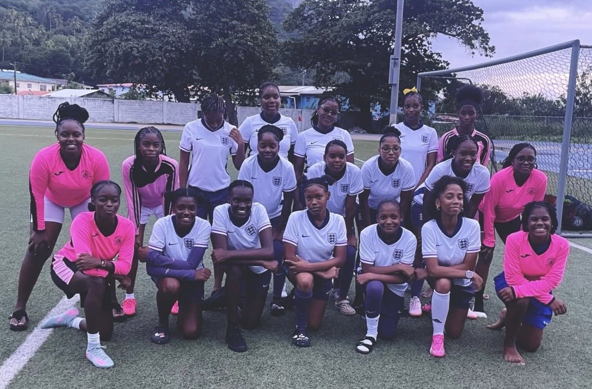 KitAid's tweet photo. ⚽️🇱🇨 Football in St Lucia!

Great to see this Blank Panthers Girls team in their new new England kit! 👏🔥

Even better to see clubs across the island collaboratingto help develop the next generation of footballers. 🌟⚽️

#Football #StLuciaFootball #GirlsFootball #England https://t.co/1cMm0i2mWw