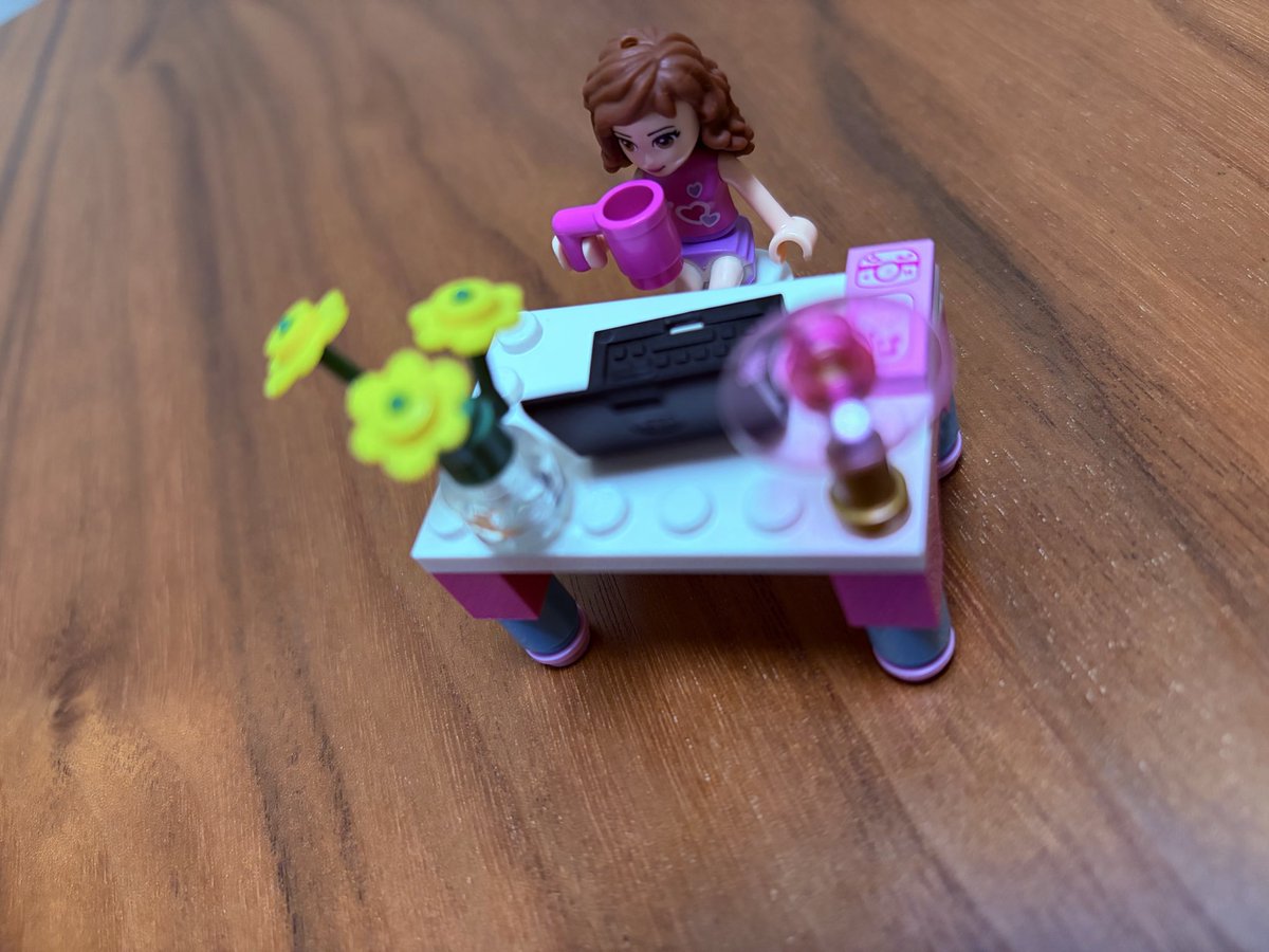 LEGOmamiOsaka's tweet photo. #レゴフレンズ　
#ＬＥＧＯフレンズ
#LEGO
#レゴ
#団地
#お家つくるのん好き
#実家
#LEGOHOME
#レゴホーム
#LEGO好き
#レゴ好き
#孫とLEGO
#AI作品をいつかは超えたい💪 https://t.co/gau4zZdWhu