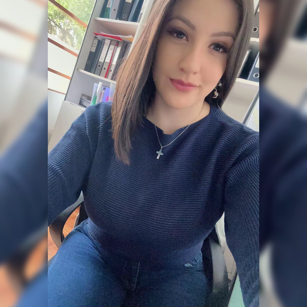 KaryA2215's tweet photo. Feliz inicio de mes!! 🍁
Que siempre nos vaya bonito a todos! ✨ https://t.co/47CNhUGlD8