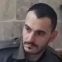 sayad7765's tweet photo. الطليق
المساعد أول أحمد عليشة
فرع المنطقة 227 متورط بتعذيب المعتقلين وانتهاكات ترقى لجرائم حرب
❗نؤكد أن هذه المعلومات تأتي في إطار التوثيق والنقل عن مصادر علنية
 ولا تمثل حكما قضائيا.
وتبقى خاضعة للتحقيق من الجهات المختصة. https://t.co/kHEJF9IQh7