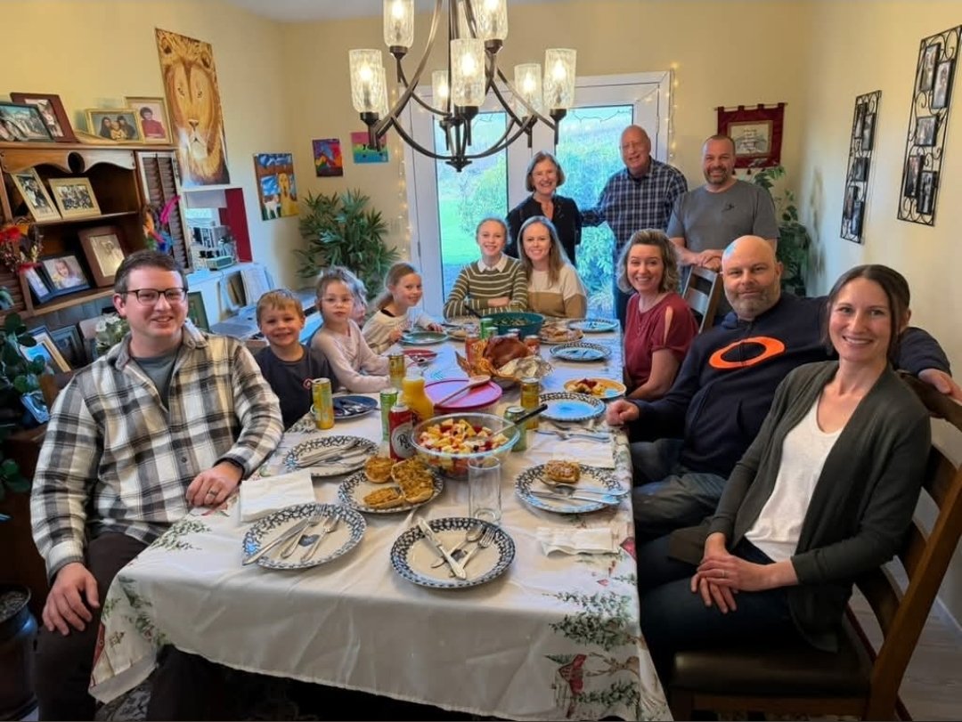 Steve_Shultzz's tweet photo. Family https://t.co/C9J2FFk4Gj