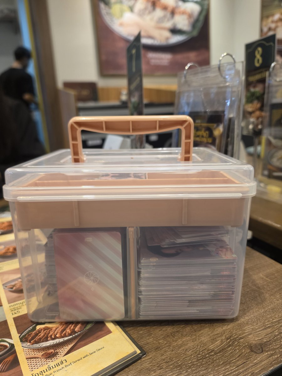 sarankim916's tweet photo. พรุ่งนี้มีปล่อย แรนด้อมบอย แยกใบ
เริ่มต้นใบละ 20 บาทคับ เฟบไว้เลยย
#GMMTVFANIVAL2026HappyFamily https://t.co/wJdF9zMMXu
