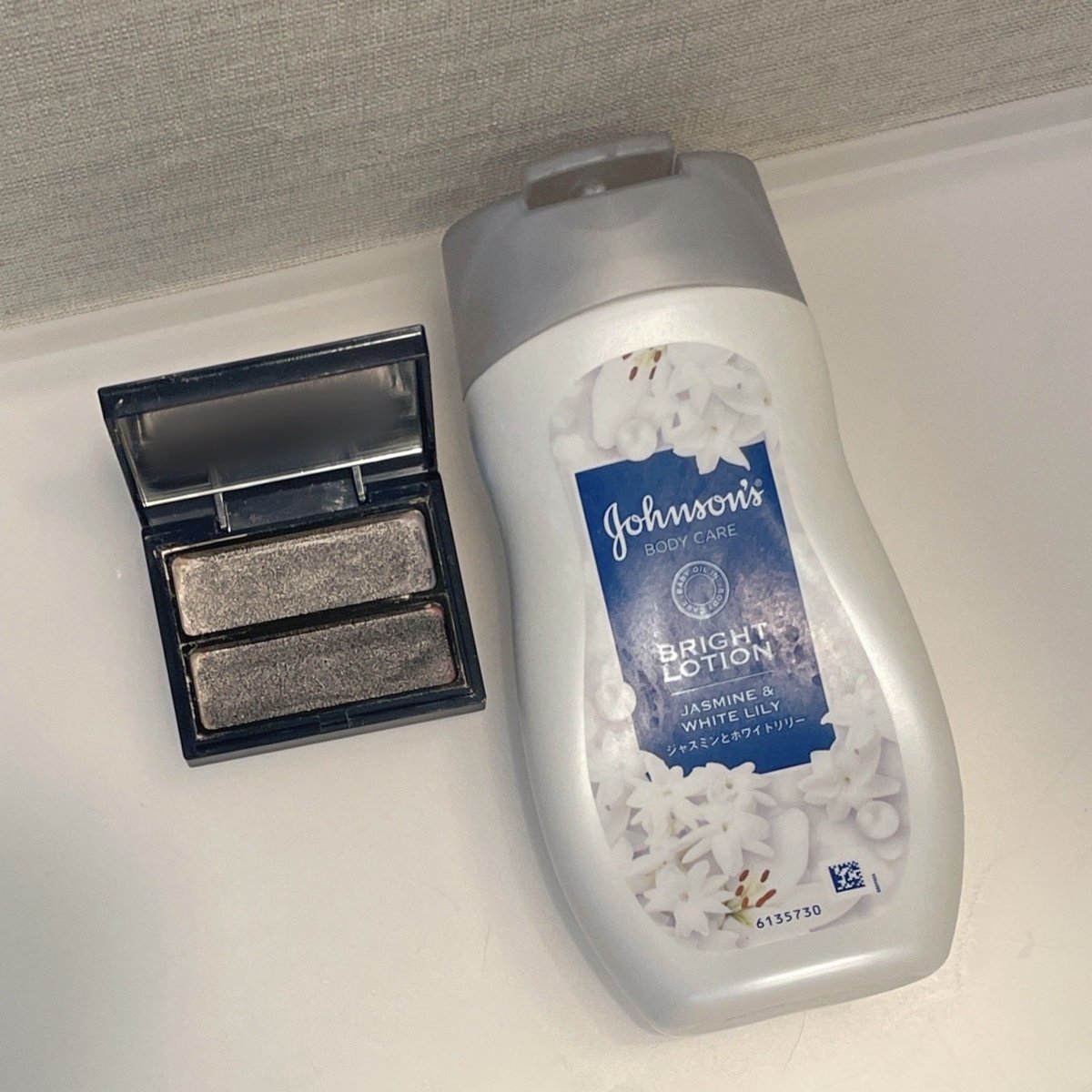 lemonaade252407's tweet photo. 使い切り 20〜21.

☑︎ボディクリーム
ちょっと香り強いけど「透明肌」というシールに惹かれてつい買ってしまう💐

☑︎ハイライト
クリーム状のチークとハイライトがセットになってて旅行に持って行けたり便利でした。乾燥肌なのでクリームタイプは相性よかった🫶

９月は全部で21個使い切り🌕 https://t.co/vdgyhnpzu9