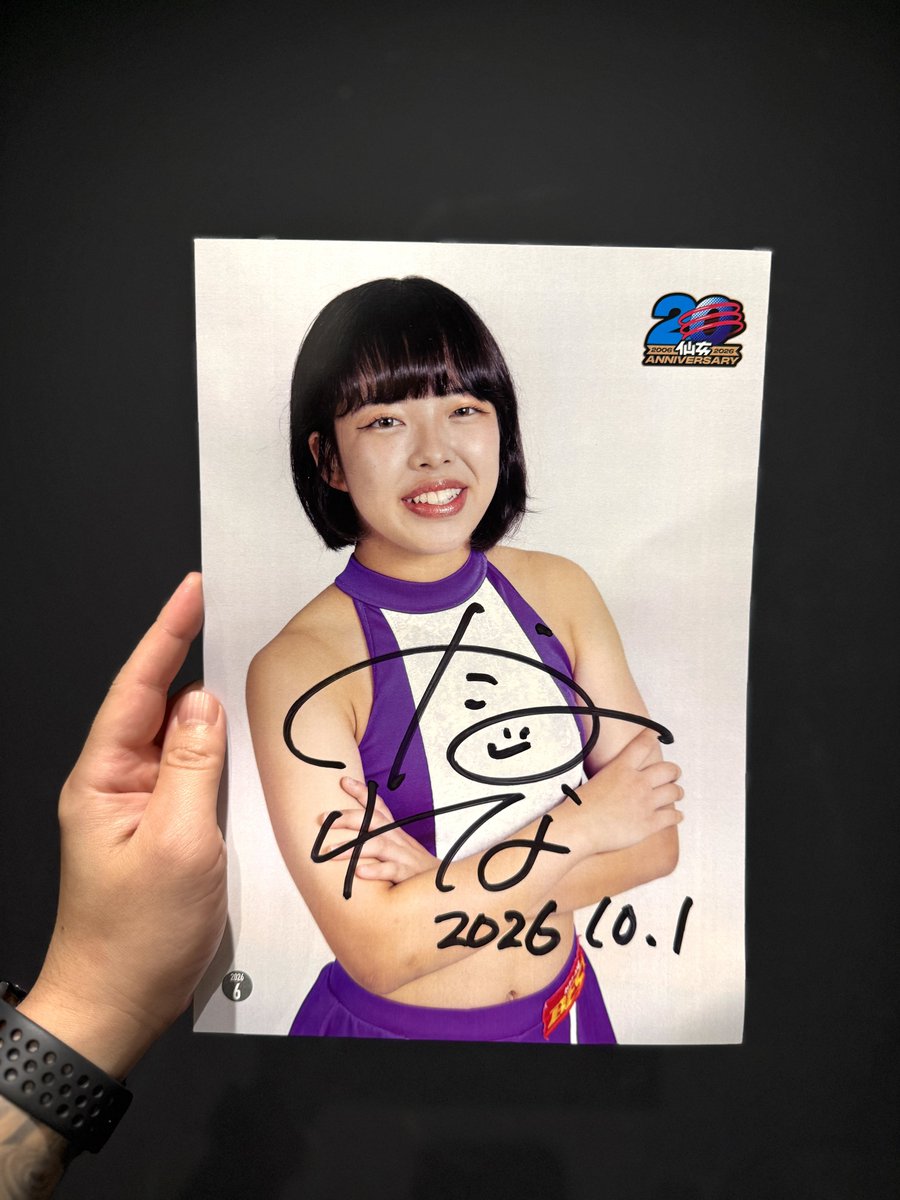 MAHfromSiM's tweet photo. #SENJO
じゃじゃ馬トーナメントを観に新木場1st RINGへ👩🏻‍🫯‍👩🏼

生まれて初めて、
サイン会なるものに並んできました
高野玲菜選手まであと二人、、、
くらいになったらしっかり手ぇ震え出して👋🫨
俺もニンゲンだった(笑)

最高でした🔥 https://t.co/6hOUAeRLlB