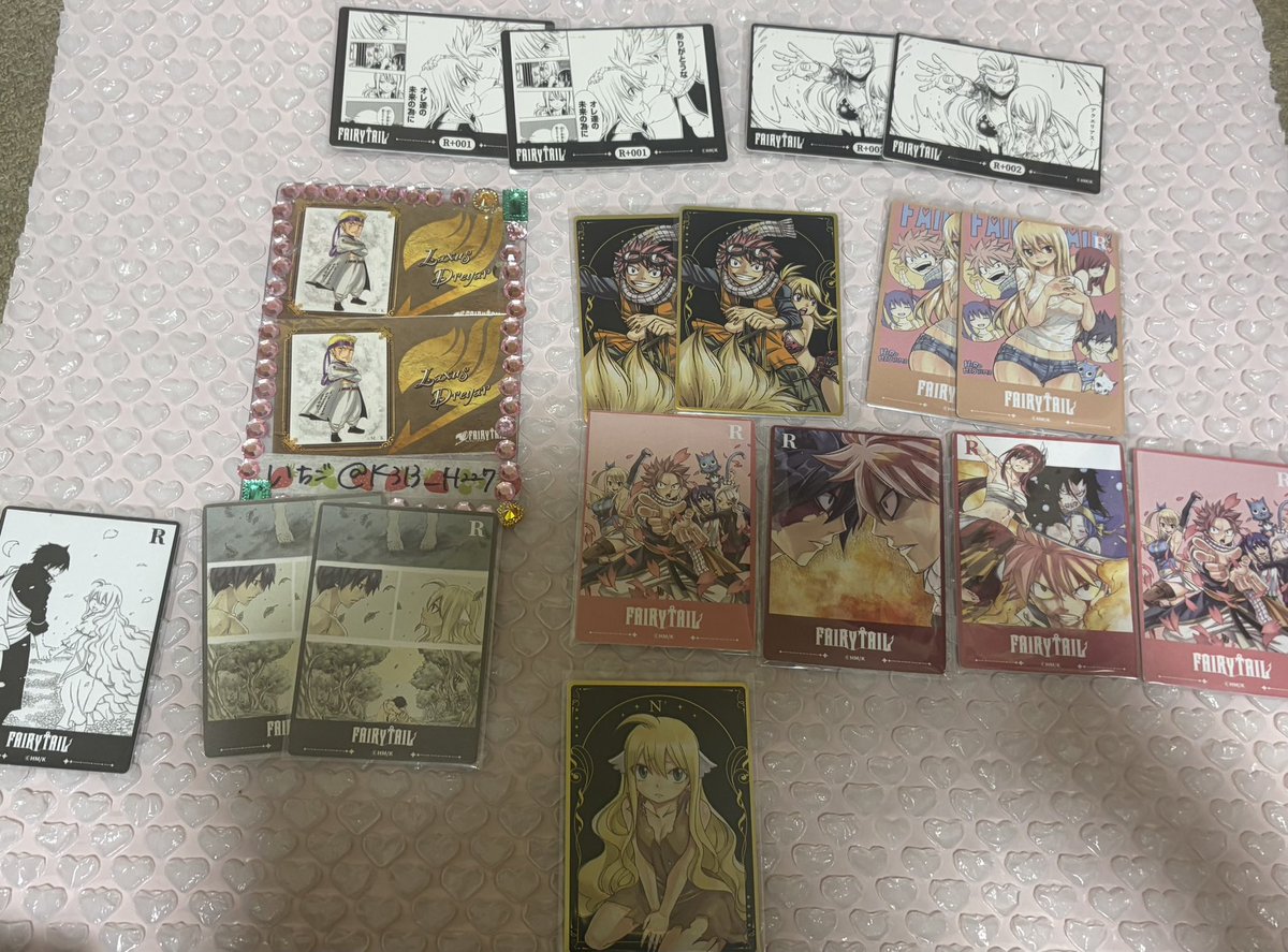 K313_H227's tweet photo. 【交換】フェアリーテイル FAIRYTAIL 中国 コレクションカード 上海

譲￤画像参照

求￤同種 ノーマル ラクサス 2種(同数ずつ)2:2～

1枚目はリアリティ考慮して下さる方(比率違い)優先します。
2枚目の赤戦はこちらが比率違い交換可能です。
お気軽にお声お掛けください https://t.co/GplFeQ0TLM