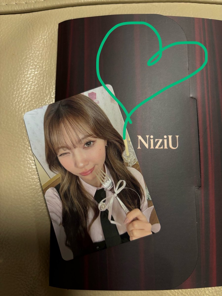 phbknn's tweet photo. 事後通販きた！
特典マユカだったありがとう〜💚 https://t.co/pnY25d6eAV