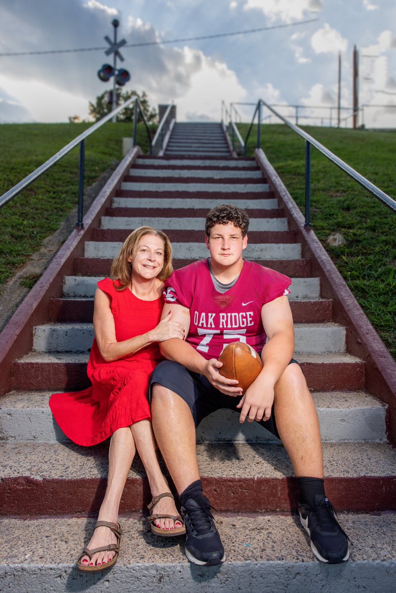 BrandonRoy1708's tweet photo. Me and my mom, my biggest supporter. She had faith in me, even when I wasn’t sure myself.  She has been there, supported me, and guided me to always work hard and do my best!  Love you, Mom!  @TheRecruitMom 

#2027OL #TNfootballrecruit https://t.co/SOzgDvvh0r