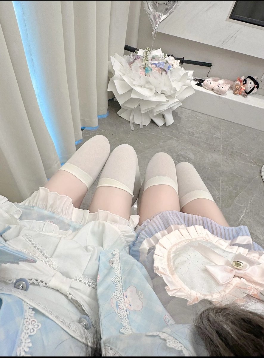 linxaunnn's tweet photo. 和闺蜜福照有人看嘛...当一次女菩萨！！！ 是粉哒看完不许瞎说 赶紧看，我要删了 https://t.co/VYSSglRGG0