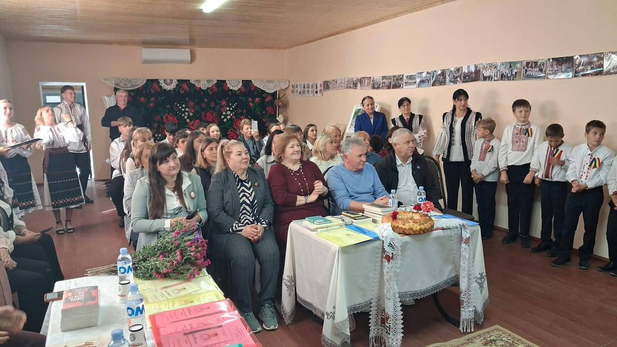 BiblioNationala's tweet photo. Ședința Clubului Literar „Homo Aestheticus” #BNRM cu genericul „Putem să învățăm istorie din romanul de ficțiune? - întâlnire cu scriitorul Val BUTNARU”.
🔗https://t.co/2Ut7LI2g1D
🔗https://t.co/eUn2HiVo72 https://t.co/Rew6OspF6d