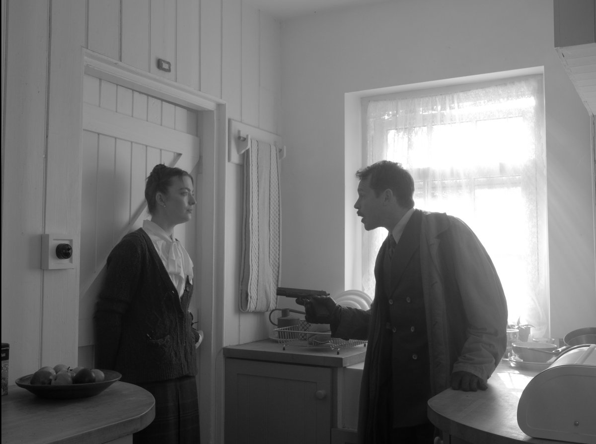 philipreeve1's tweet photo. Here's an autumnal little film we made last year: 'Invisible Pictures', starring Laura Frances-Martin, Nicholas de Jasay and Rosanna Lambert, directed by me and @SarahReeve3, and *very* loosely based on a story by Stefan Zweig.  https://t.co/fpsBIMnXOH https://t.co/mJF4P2iuzg