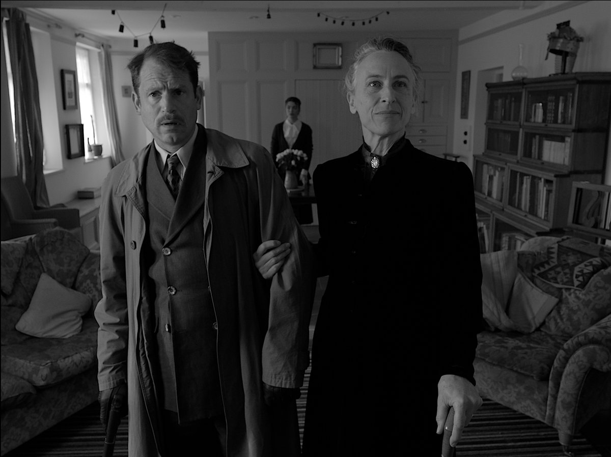 philipreeve1's tweet photo. Here's an autumnal little film we made last year: 'Invisible Pictures', starring Laura Frances-Martin, Nicholas de Jasay and Rosanna Lambert, directed by me and @SarahReeve3, and *very* loosely based on a story by Stefan Zweig.  https://t.co/fpsBIMnXOH https://t.co/mJF4P2iuzg
