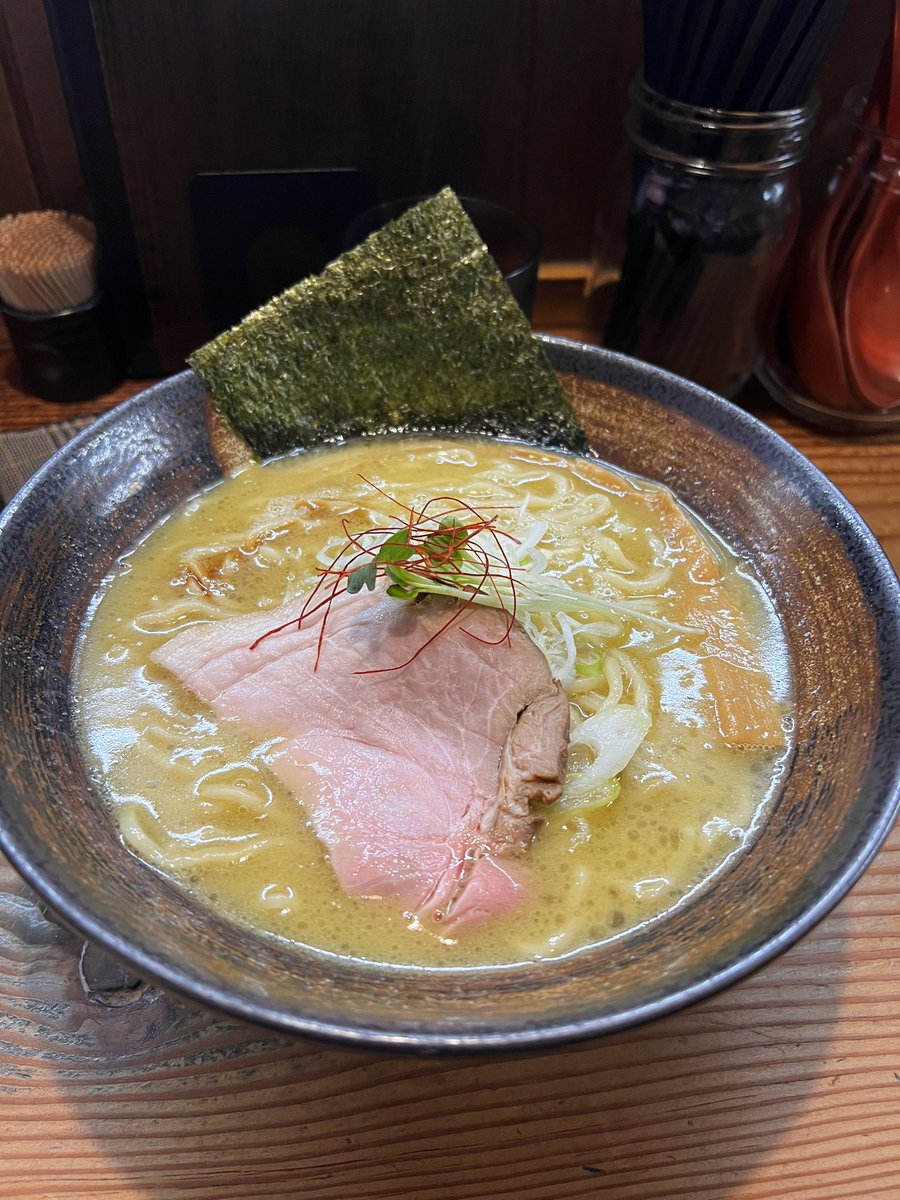 amitsusi's tweet photo. 初、貝ガラ屋！ https://t.co/papk9U5NKx