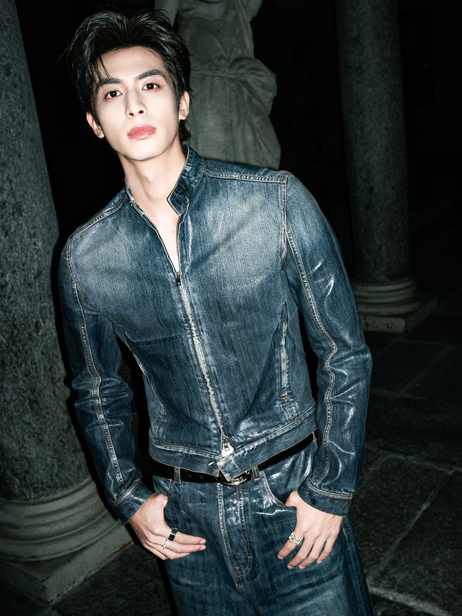gucci's tweet photo. GUESTS 
 
Brand Ambassadors #SongWeiLong and #TianXiWei at a special gathering following #GucciTheStoreShow. https://t.co/veGwuSB9eJ