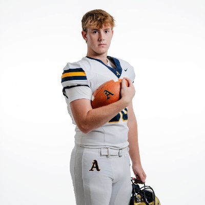 CoachZackGoodFB's tweet photo. Head Hunters Top 15 '27 Specialists Prospects:

1. @LukeMelconian K/P Pascack Valley, NJ
2. @AmaniFallahKP K/P Steinbrenner, FL
3. @Tommy_Panza LS St. Thomas Aquinas, FL
4. @VinnyButler2027 LS Stamford, CT https://t.co/N5oURdVHHE