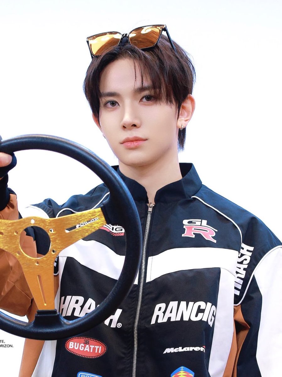 heekilandia's tweet photo. racer heeseung owns me https://t.co/COxICKBXsE